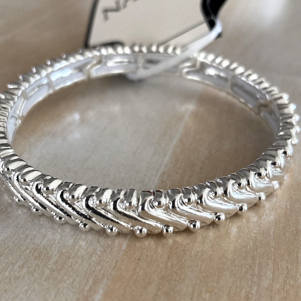 New Napier Silver Stretchy Bracelet 10$